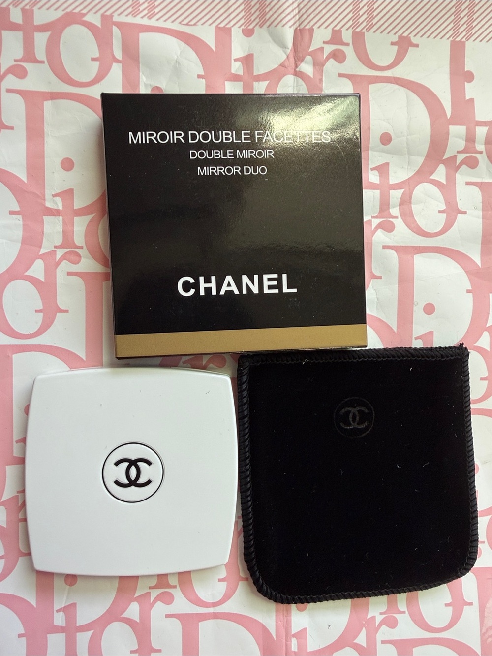 CHANEL Mirror Duo White Compact Mirror Duo with Velvet Dustbag Amazing